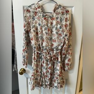 NWT Francesca’s dress cream with sparkly flowers